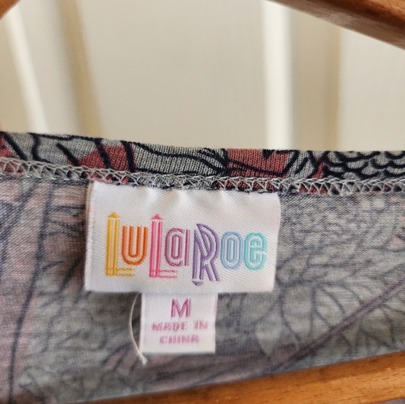 LuLaRoe drop shoulder, short sleeve, high-low hem, pink and grey floral tee, M - Picture 3 of 6
